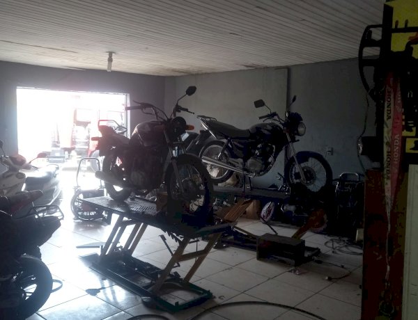 OFINA DE MOTO TEM PRINCIPIO DE INCÊNDIO