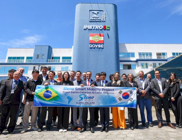 Imetro-SC recebe comitiva sul-coreana para debater inovação tecnológica no monitoramento de veículos e cidades