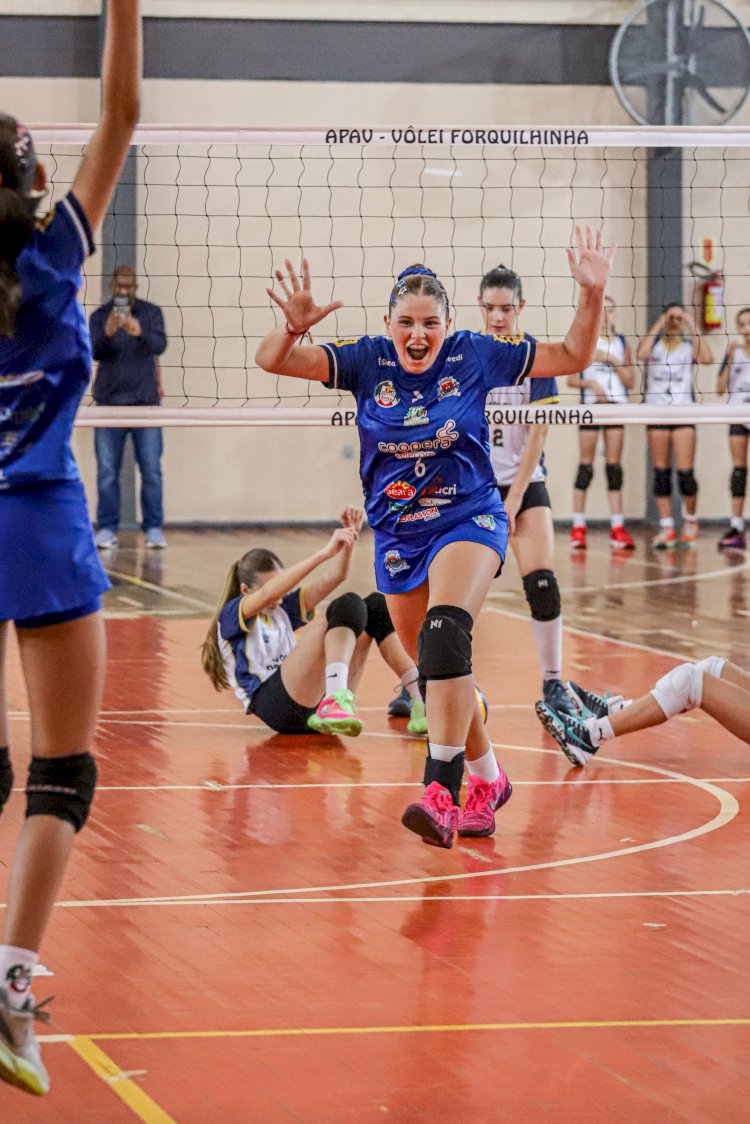 Vôlei de Forquilhinha conquista terceiro lugar na Série Ouro da Liga de SC