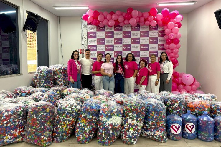 Afasc encerra Outubro Rosa com uma tonelada e meia de tampinhas arrecadadas