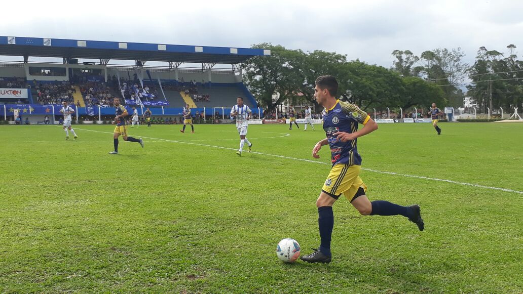 CARAVAGGIO E METROPOLITANO VENCEM OS JOGOS DE IDA DAS SEMIFINAIS DA TAÇA “CARVÃO MINERAL”.