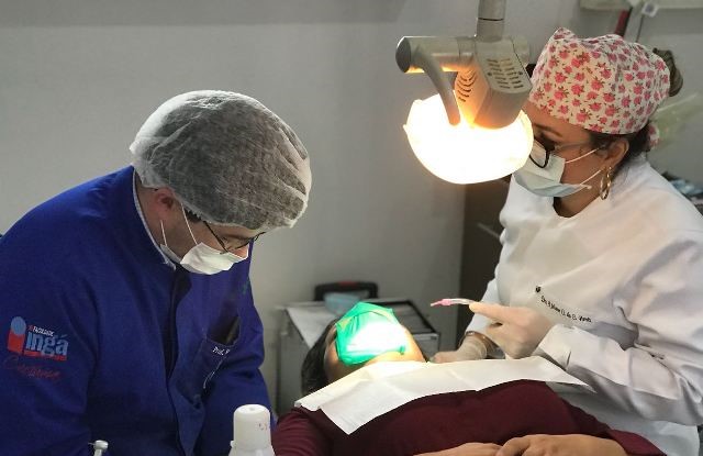 Cesc Uningá oferece novas vagas para tratamentos estéticos em odontologia