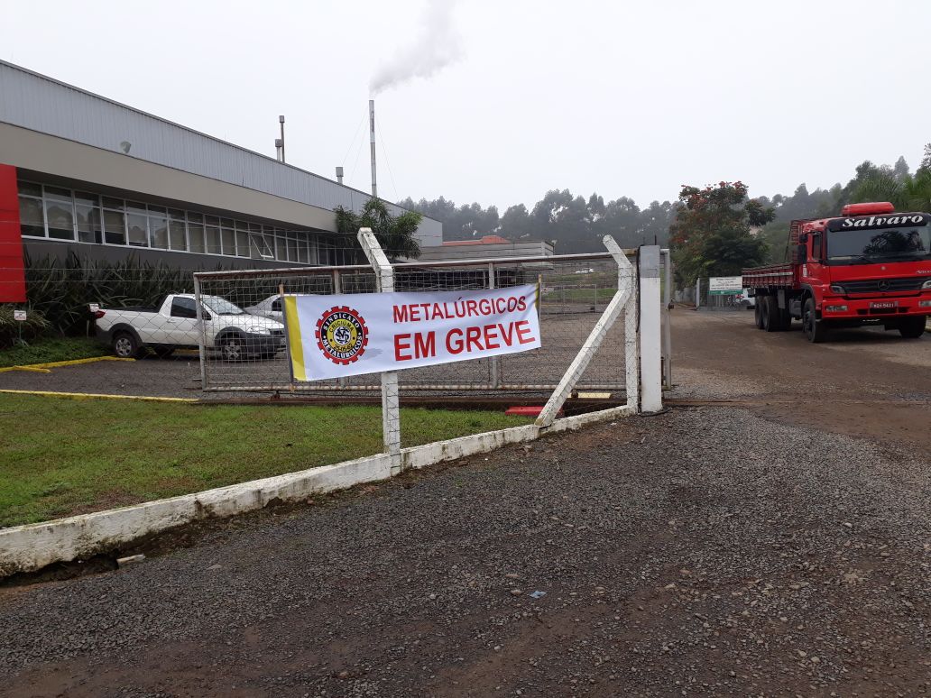 Metalúrgicos da Mademil entram em greve