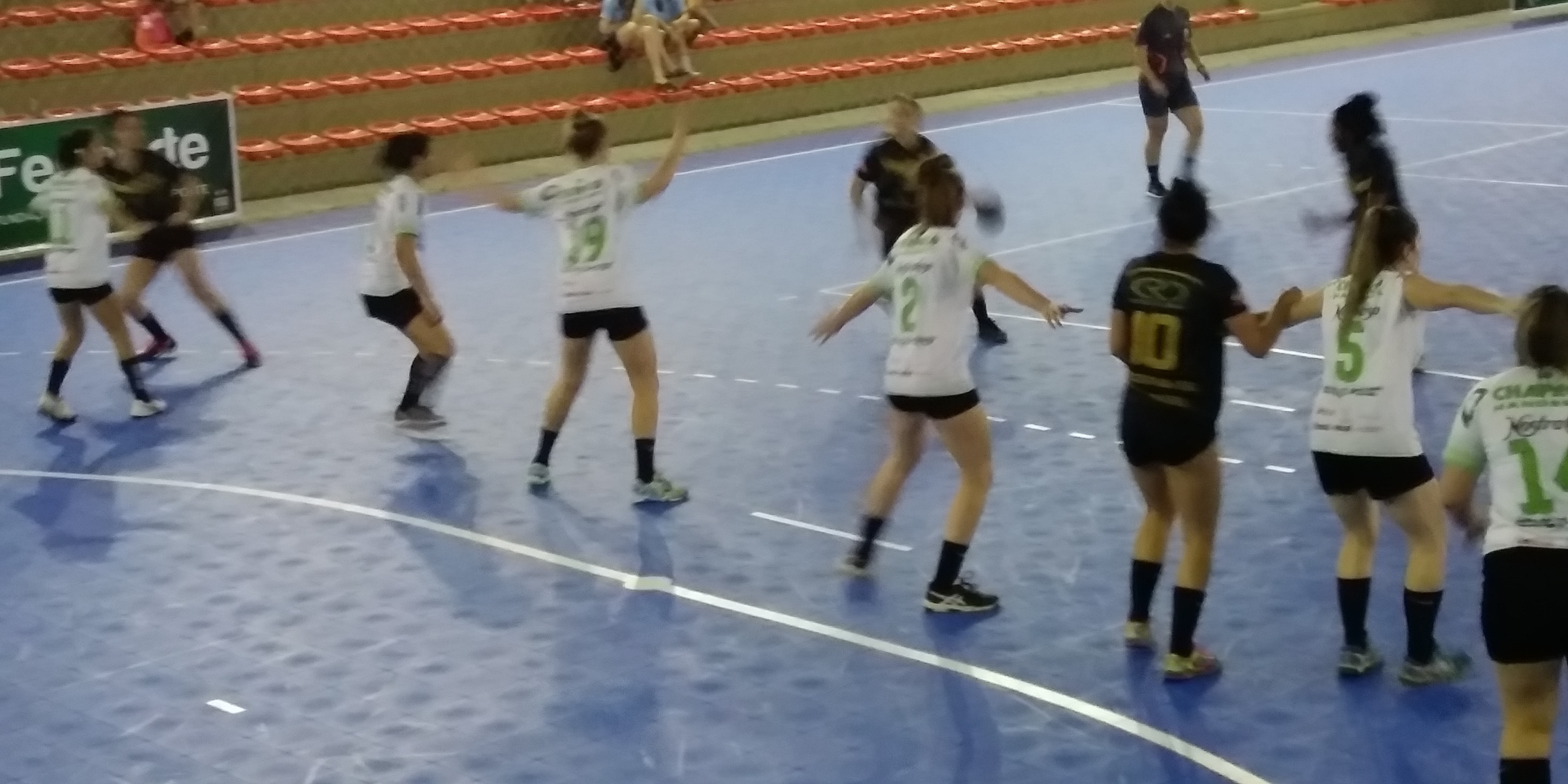 Jasc: Criciúma vence no basquete e no handebol