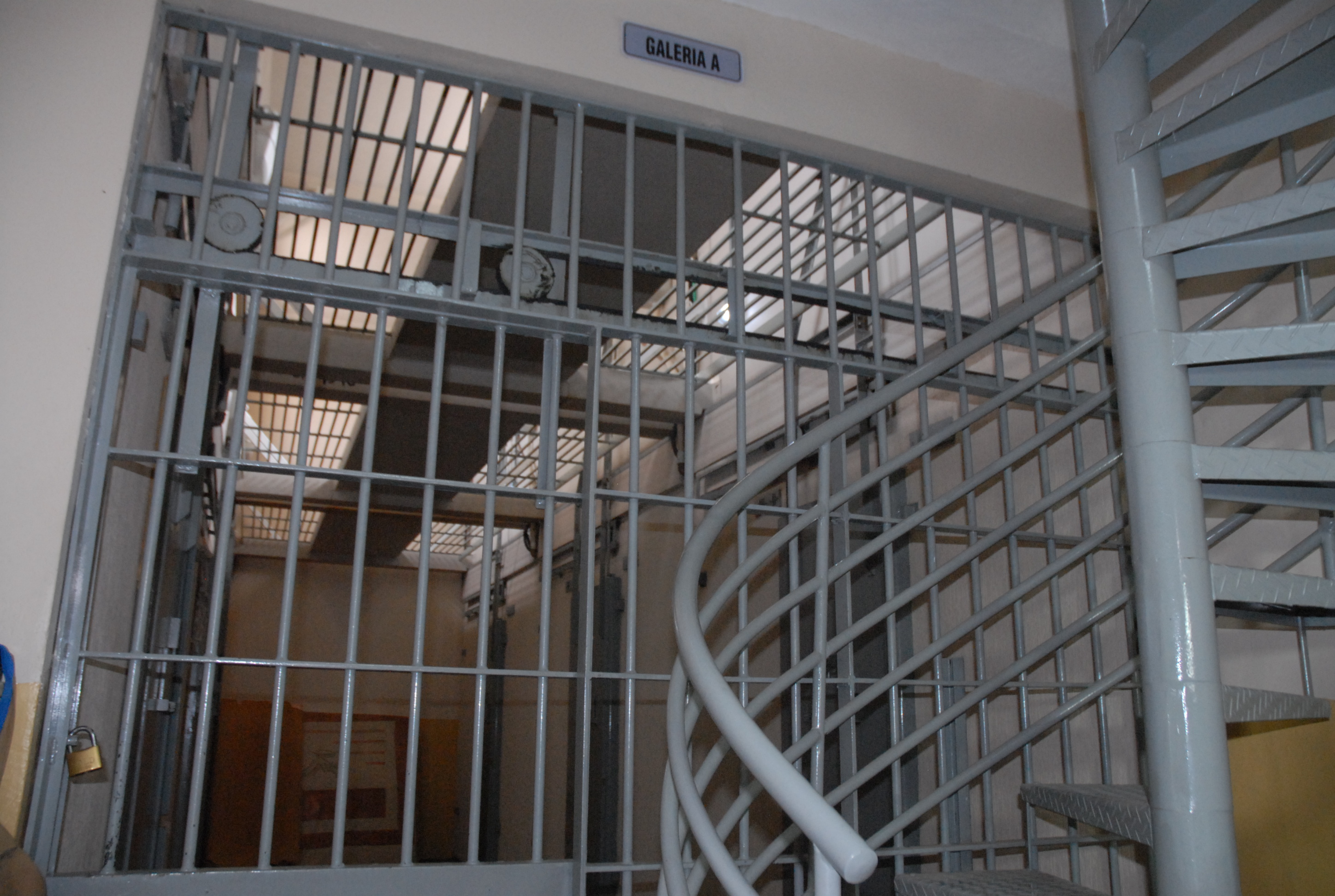 SAIU DA CADEIA NO REGIME TEMPORÁRIO E CAIU NOS BRAÇOS DA POLÍCIA