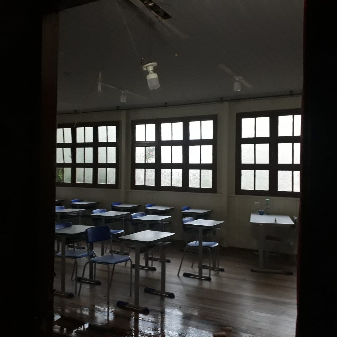 ÚNICA ESCOLA DE MADEIRA DE CRICIÚMA CONTINUA NA UTI