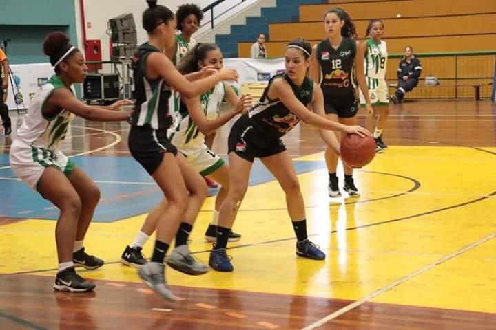 Basquete feminino de Criciúma disputa fase final do Estadual Sub-17