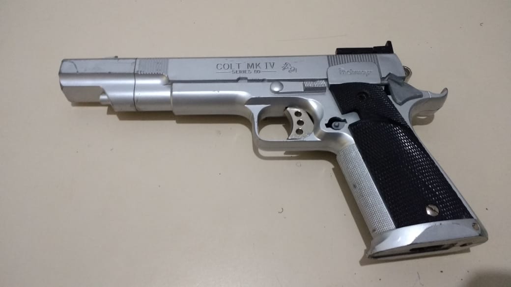 FOI ASSALTAR COM ARMA FALSA E FOI EM CANA