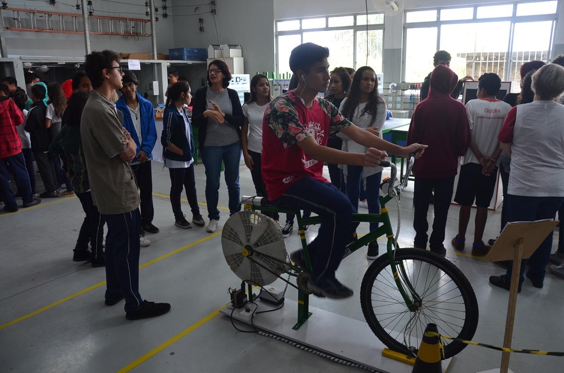 Inicia a 9ª Feira Tecnológica no Bairro da Juventude
