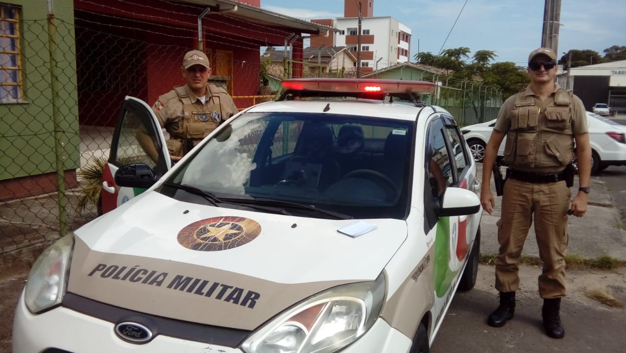 Após luta corporal Viúva é assalta por duas Mulheres armada de Faca