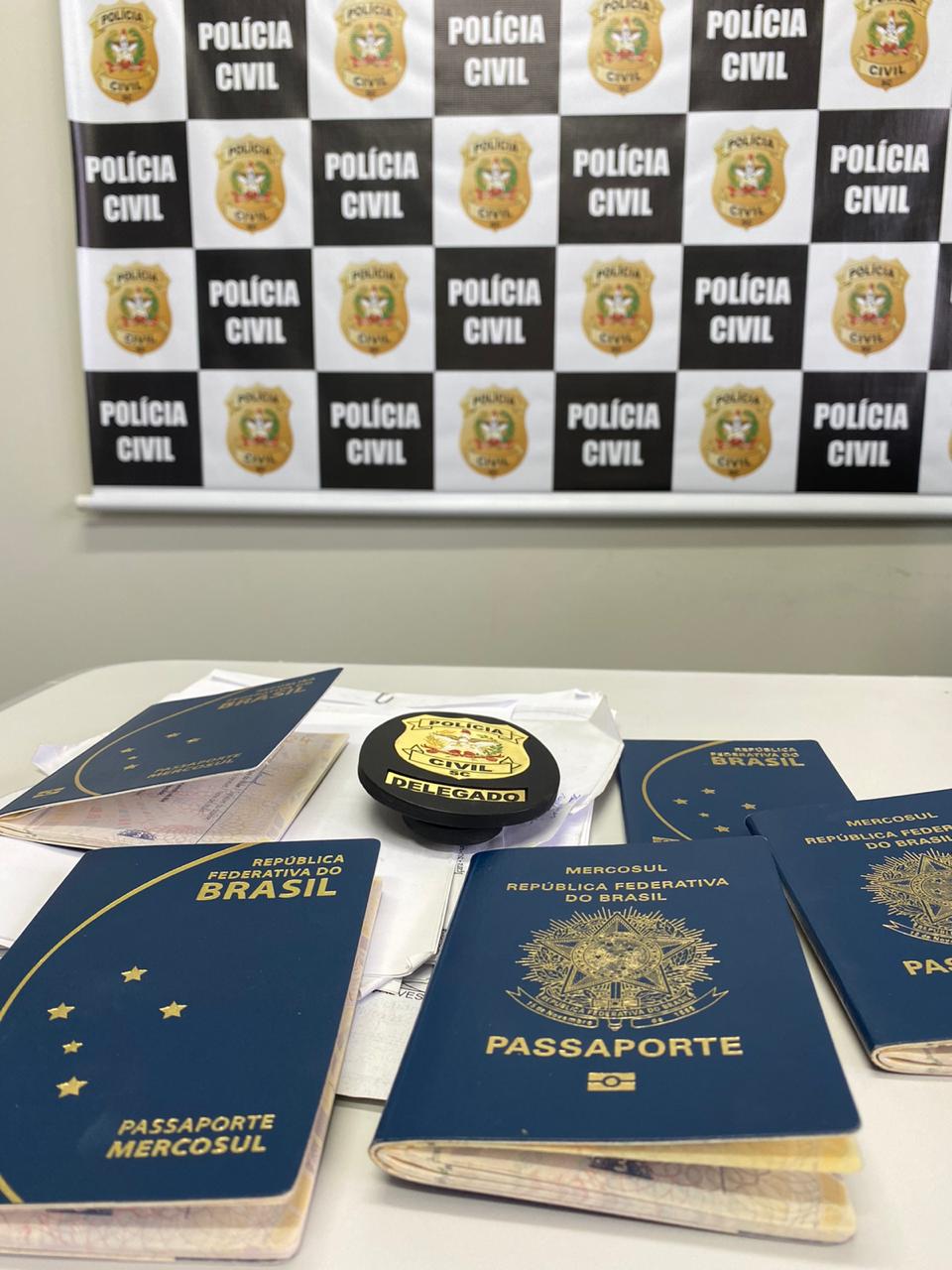 Polícia prende homem acusado de falsificar vistos para os Estados Unidos