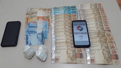 Jovem é preso por tráfico no centro de Criciúma