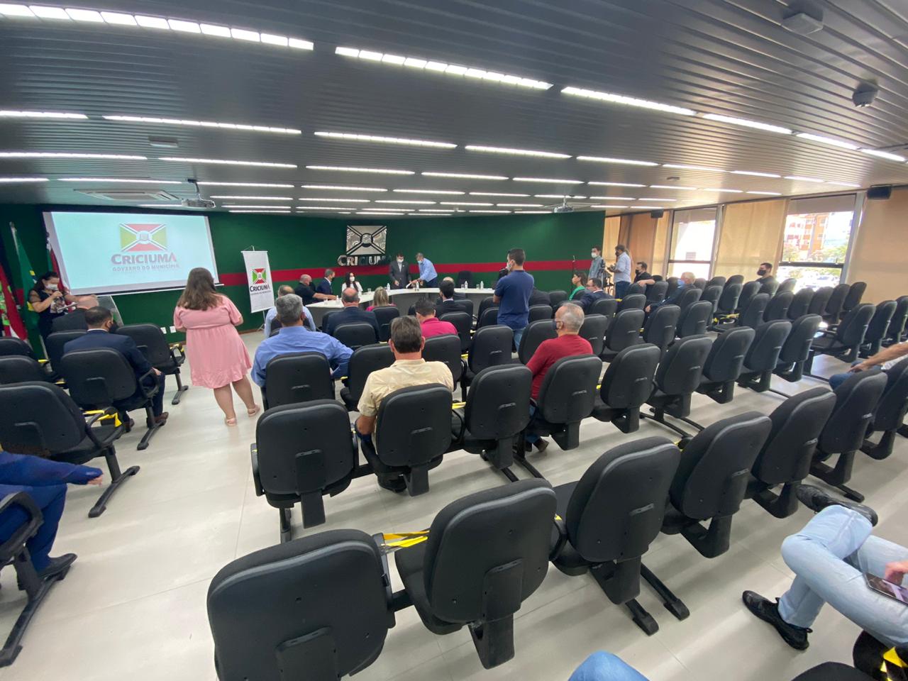 Secretários são empossados  em Criciúma
