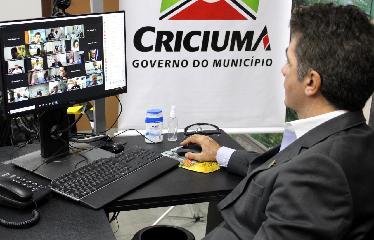 Salvaro participa de reunião com ministro da Saúde sobre vacinação contra Covid-19