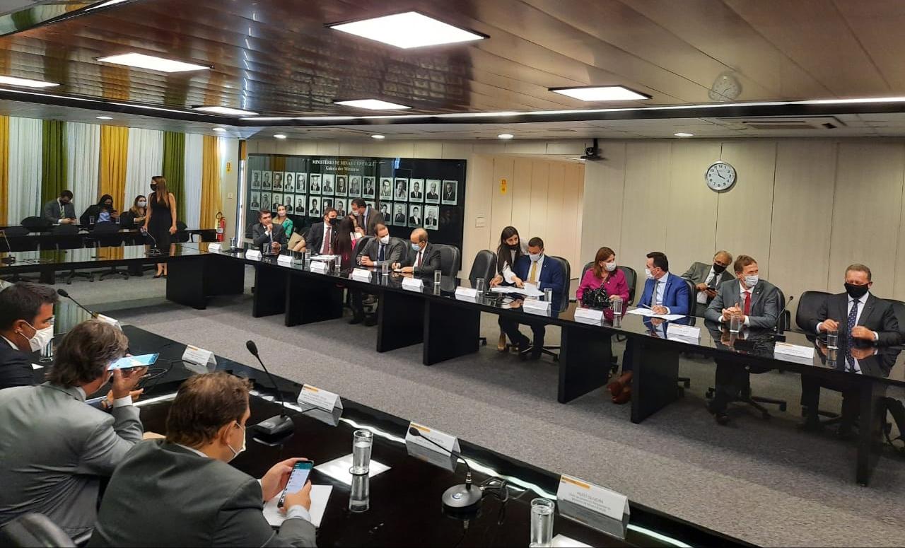 Em Brasília, Salvaro busca manutenção do Complexo Jorge Lacerda